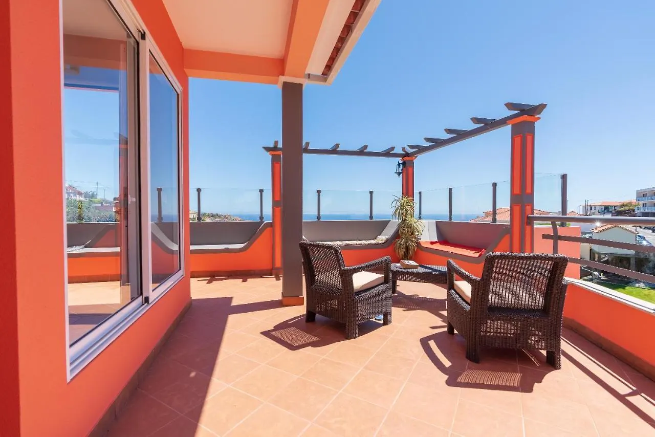 Apartment Laranjeiras Calheta