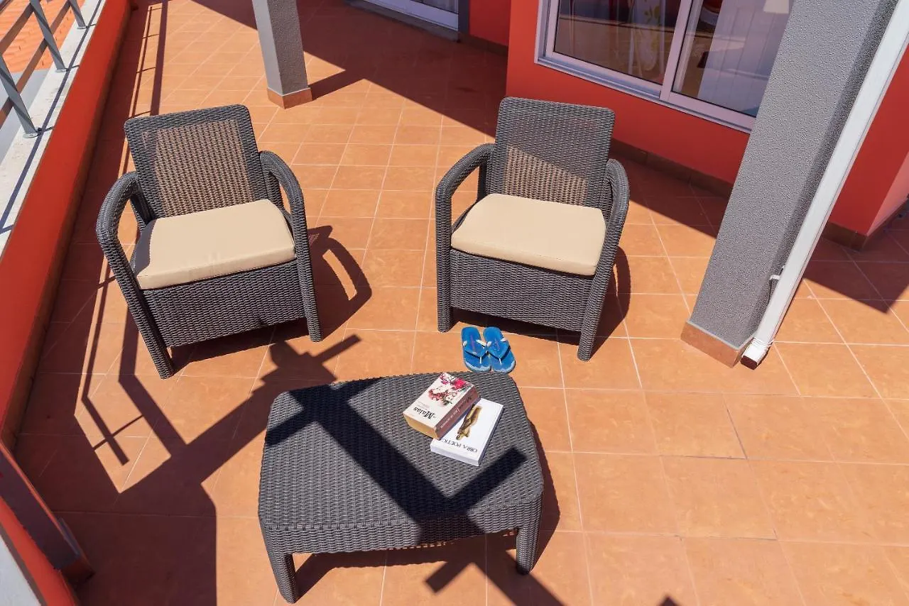 Apartment Laranjeiras Calheta