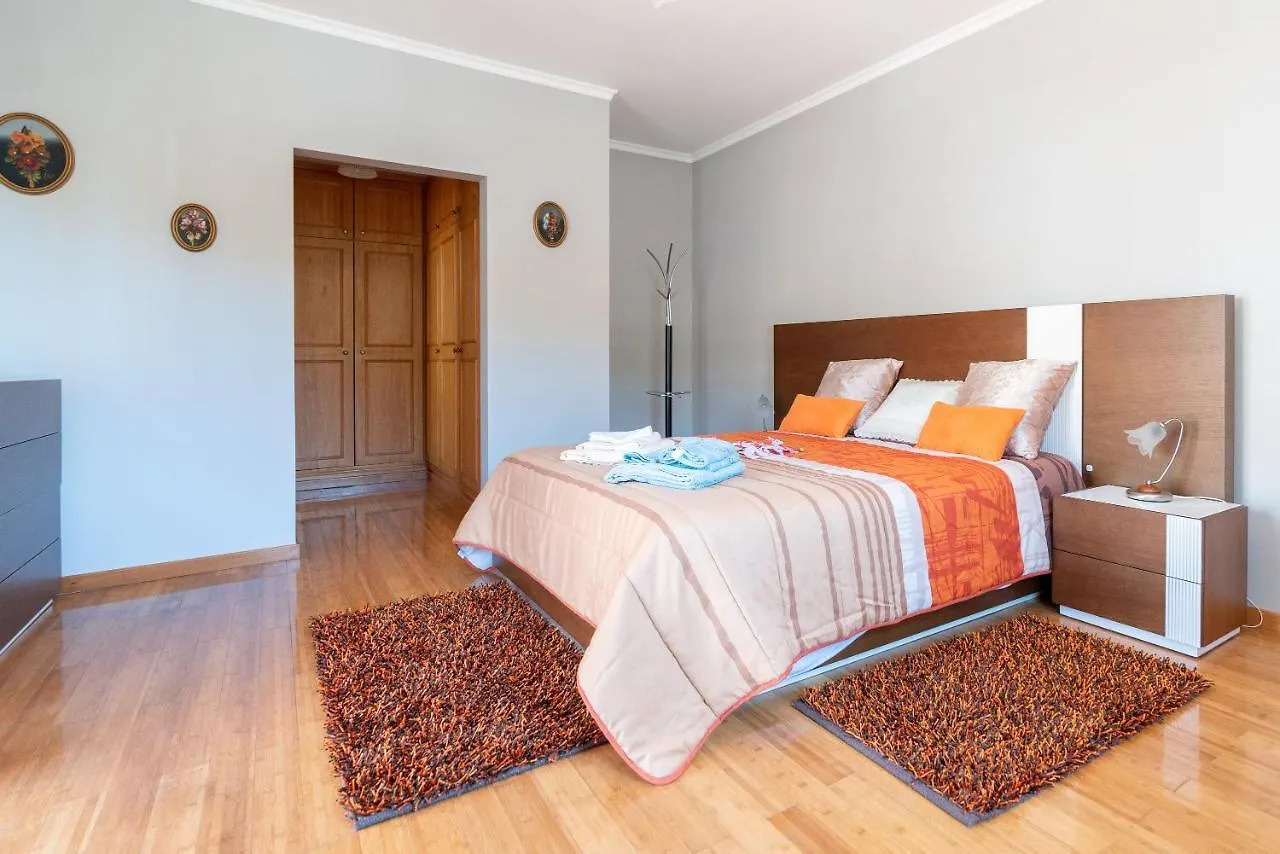 Apartment Laranjeiras Calheta