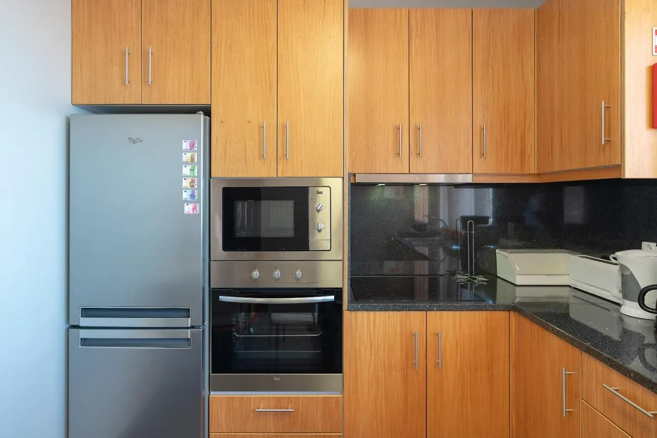 Apartment Laranjeiras Calheta